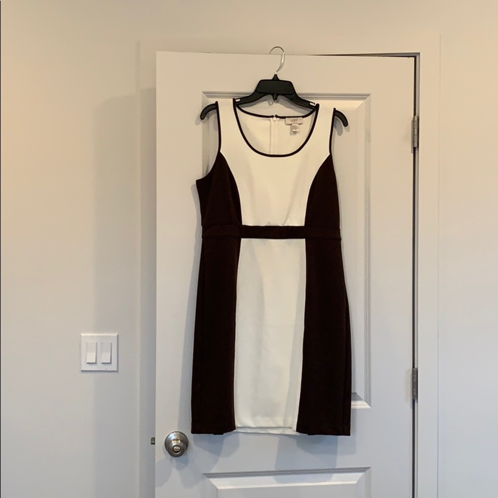 Anne Taylor LOFT knee length dress